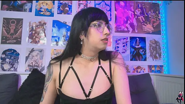 Snapshot of snowblack_ chatting on 02-05-26, 03:41 snowblack online show from 02-05-26, 03:41