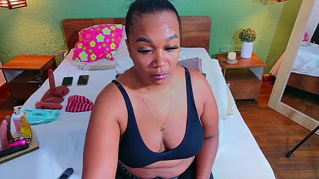 dannaahbrown online show from 05-07-26, 04:32