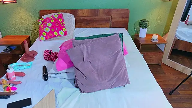 dannaahbrown online show from 05-18-26, 02:55