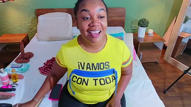 Snapshot of dannaahbrown chatting on 07-03-26, 11:22 dannaahbrown online show from 07-03-26, 11:22