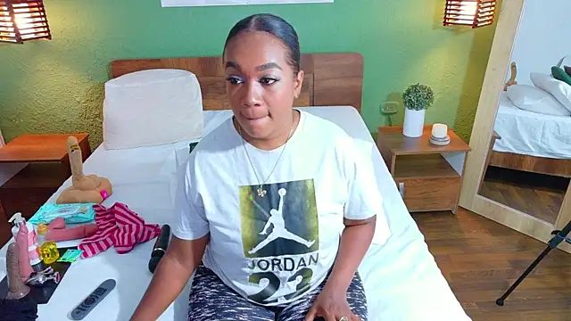 dannaahbrown online show from 09-18-25, 08:01