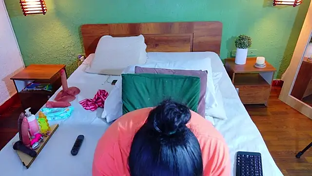 dannaahbrown online show from 03-28-26, 02:29