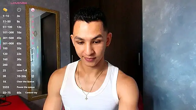 liuscast22 online show from 11-19-25, 04:07