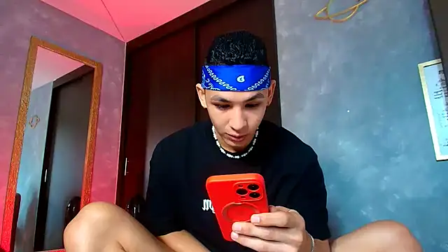 liuscast22 online show from 10-10-25, 02:40