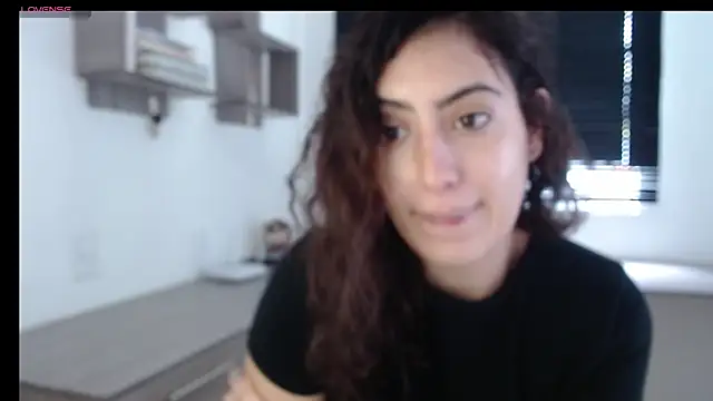 MIYESSI online show from 02-18-25, 03:41