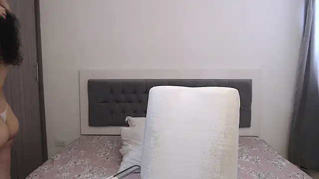 MIYESSI online show from 10-23-25, 05:55