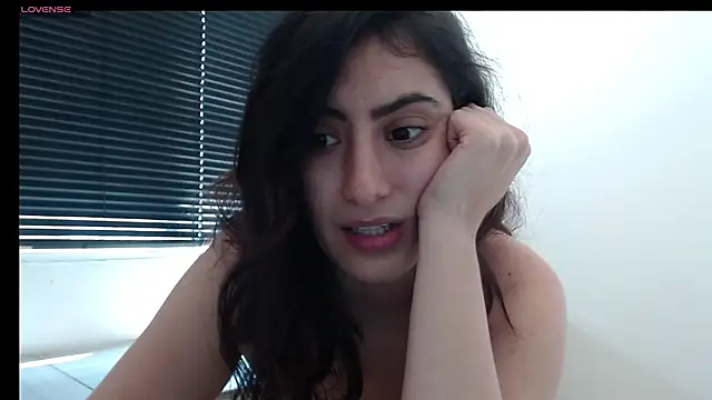 MIYESSI online show from 02-19-25, 07:37