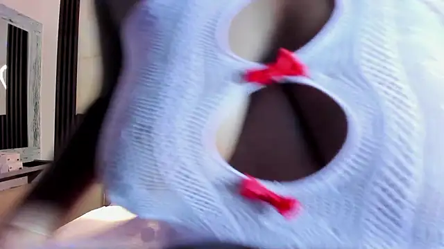 Athenea Mills online show from 02-03-26, 06:46