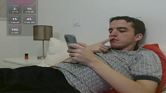 Tombgy07 online show from 12-15-25, 05:19