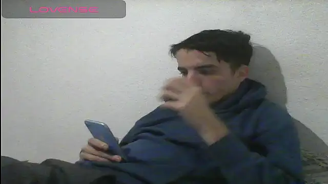 Tombgy07 online show from 03-04-25, 08:27