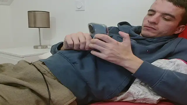 Tombgy07 online show from 11-27-25, 08:20