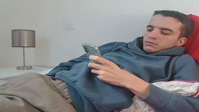 Tombgy07 online show from 11-26-25, 01:11