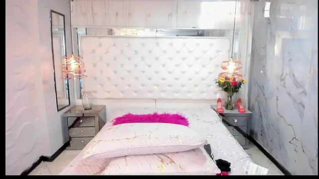 Georgina-Musk online show from 03-21-25, 07:46