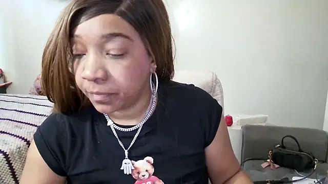 YasmineMinaj online show from 12-01-25, 03:02