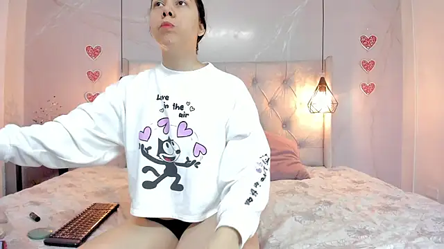 SakuraLee  online show from 04-30-26, 01:40