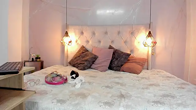 SakuraLee  online show from 09-22-25, 01:39