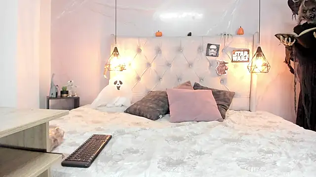 SakuraLee  online show from 10-30-25, 01:42