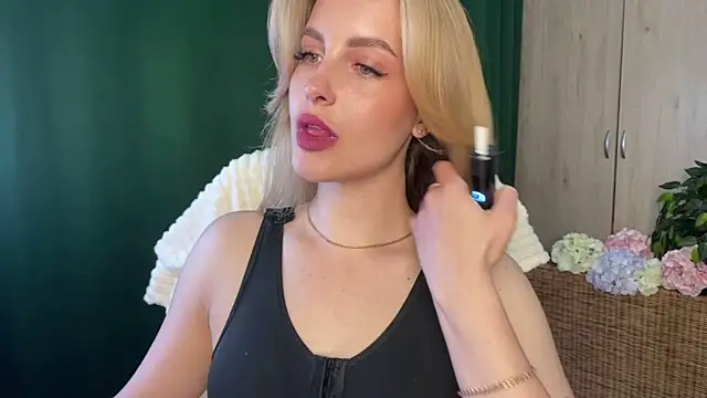 anita blairr online show from 05-18-26, 01:06