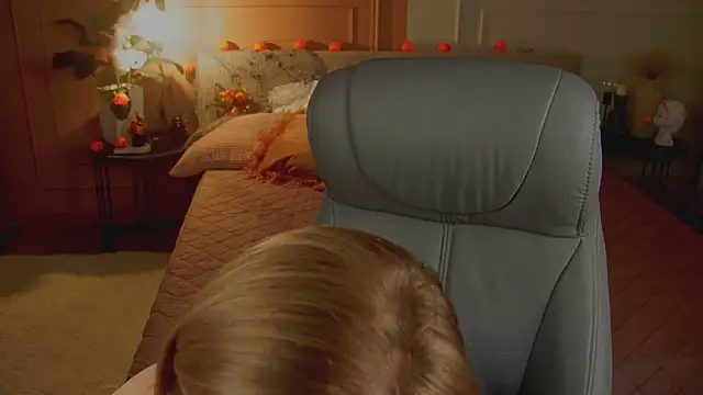 anita blairr online show from 10-30-25, 01:26