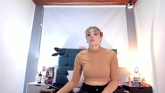 charlott lens online show from 09-30-25, 02:56