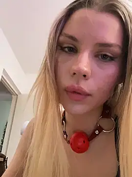 Snapshot of KittyKatyDream chatting on 06-16-26, 12:49 KittyKatyDream online show from 06-16-26, 12:49