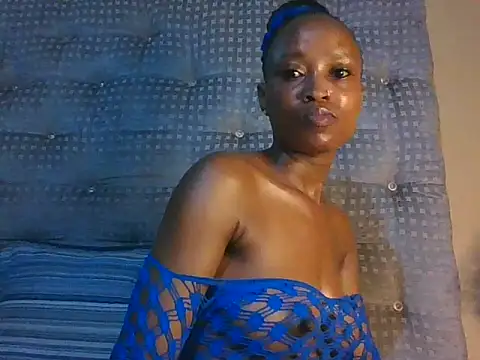 Snapshot of Babetys chatting on 09-10-25, 09:36 Babetys online show from 09-10-25, 09:36