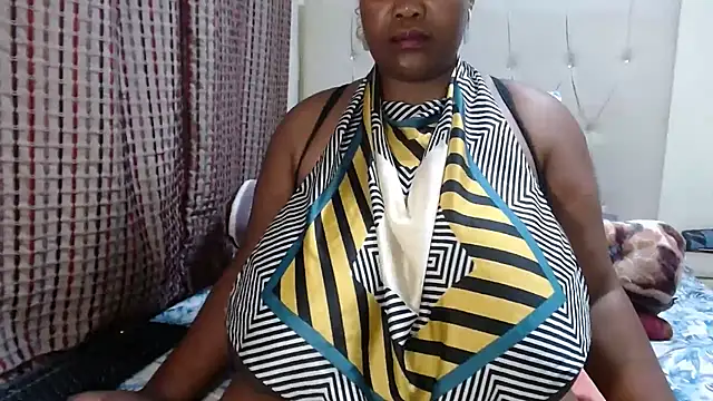 CHOCOLATEDARKBUSTYX online show from 12-18-25, 06:23