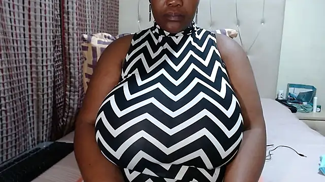 CHOCOLATEDARKBUSTYX online show from 03-18-25, 06:28