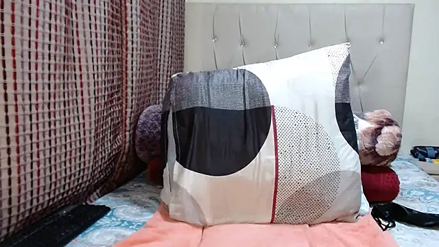 CHOCOLATEDARKBUSTYX online show from 11-14-25, 06:06