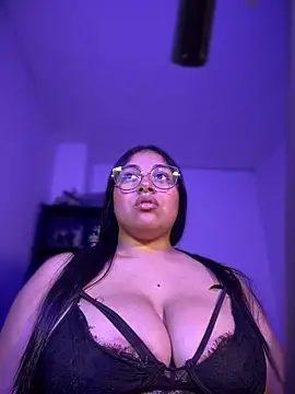 Snapshot of Soysofiarodrigu chatting on 03-05-25, 10:54 Soysofiarodrigu online show from 03-05-25, 10:54