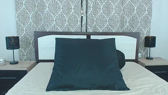 MissMilla online show from 10-08-25, 05:20