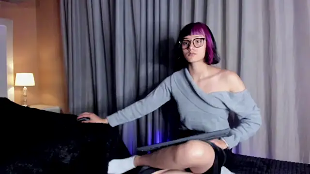 Snapshot of tati_cardenas chatting on 03-02-25, 03:24 tati cardenas online show from 03-02-25, 03:24