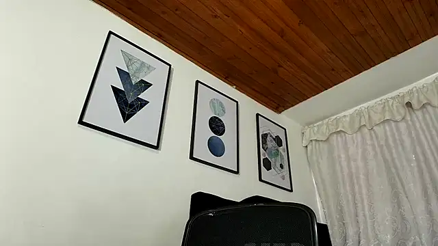 sam her online show from 11-08-25, 04:43