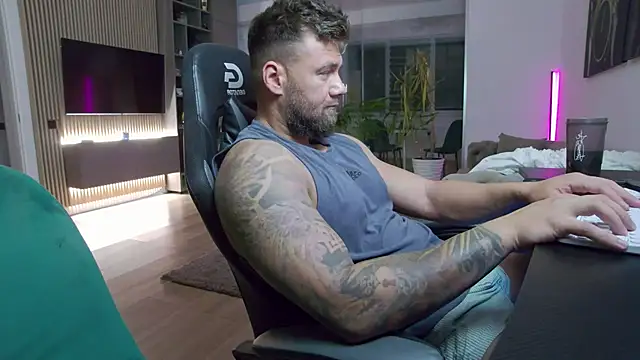 UbbeViking online show from 10-22-25, 04:50