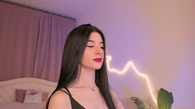 LauraCoy online show from 05-09-26, 08:34