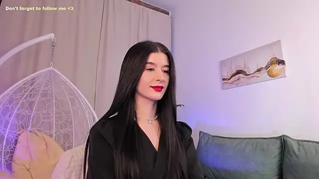 Snapshot of LauraCoy chatting on 02-03-25, 08:24 LauraCoy online show from 02-03-25, 08:24