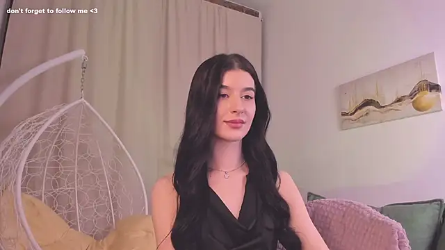 Snapshot of LauraCoy chatting on 01-21-25, 02:33 LauraCoy online show from 01-21-25, 02:33