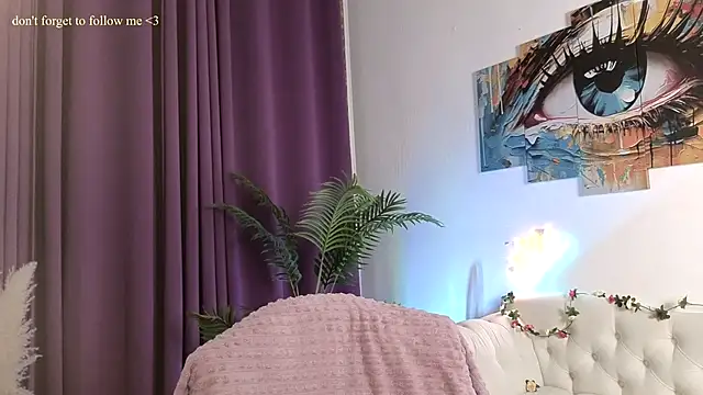 LauraCoy online show from 11-15-25, 08:35