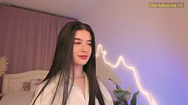 LauraCoy online show from 03-18-26, 08:43