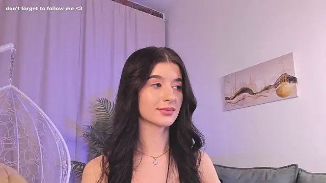 Snapshot of LauraCoy chatting on 01-21-25, 11:24 LauraCoy online show from 01-21-25, 11:24