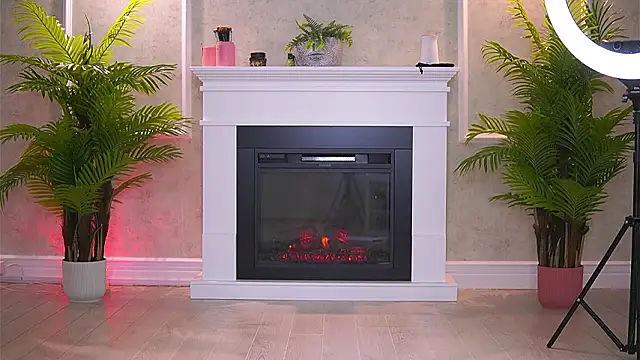 Snapshot of Abbela_White chatting on 02-14-26, 06:46 Abbela White online show from 02-14-26, 06:46