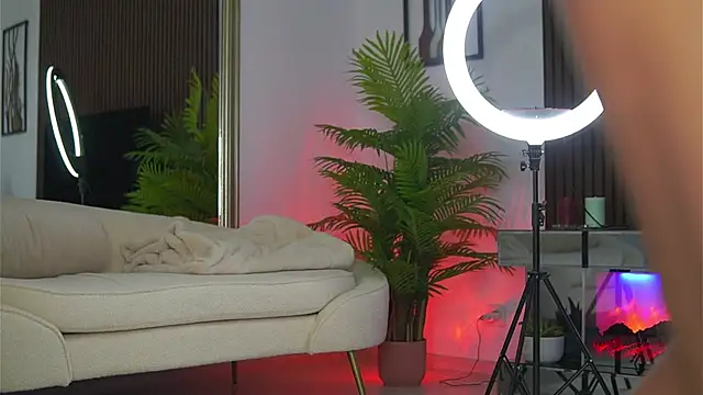 Abbela White online show from 06-13-26, 05:38