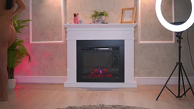 Abbela White online show from 09-20-25, 06:07