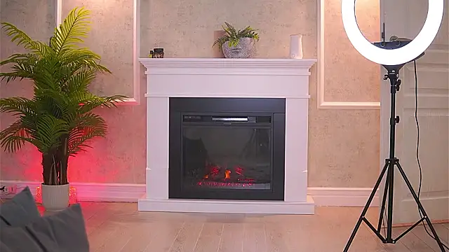 Abbela White online show from 03-11-26, 06:18