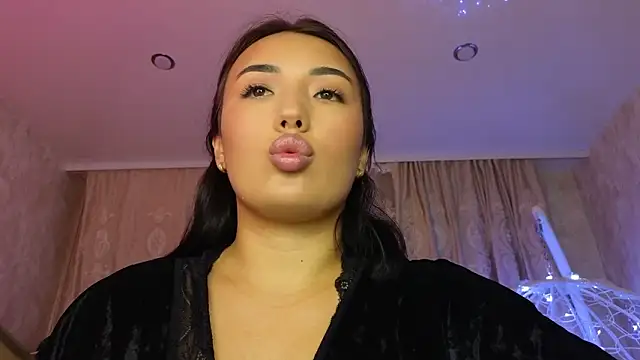 lily  foster online show from 02-10-26, 02:38