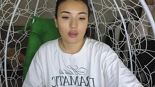 lily  foster online show from 10-15-25, 05:28