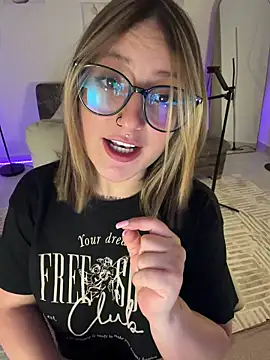 Megan lu2 online show from 03-12-26, 06:06