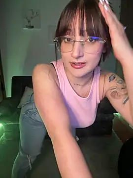 Snapshot of Megan_lu2 chatting on 03-12-25, 04:08 Megan lu2 online show from 03-12-25, 04:08