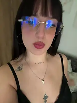 Snapshot of Megan_lu2 chatting on 03-01-25, 03:53 Megan lu2 online show from 03-01-25, 03:53