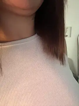 Megan lu2 online show from 11-19-25, 12:16